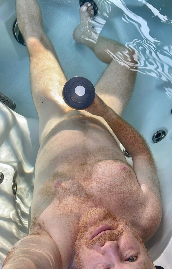 adam sjohn share naked in the tub photos