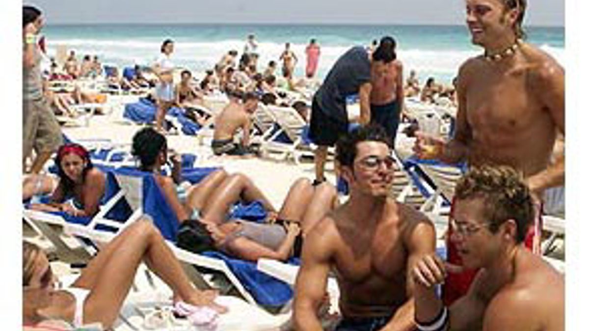 caio felipe recommends nudist beach cancun mexico pic