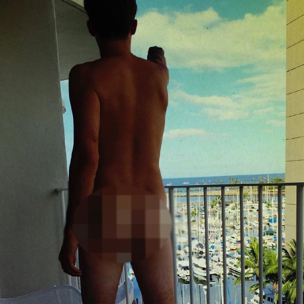 aziza abrahams add justin bieber balcony nude photo