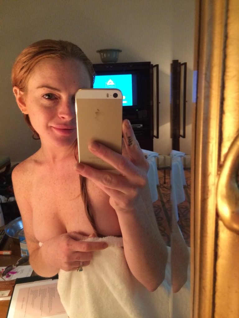 carrie milton add photo lindsay lohan naked selfie