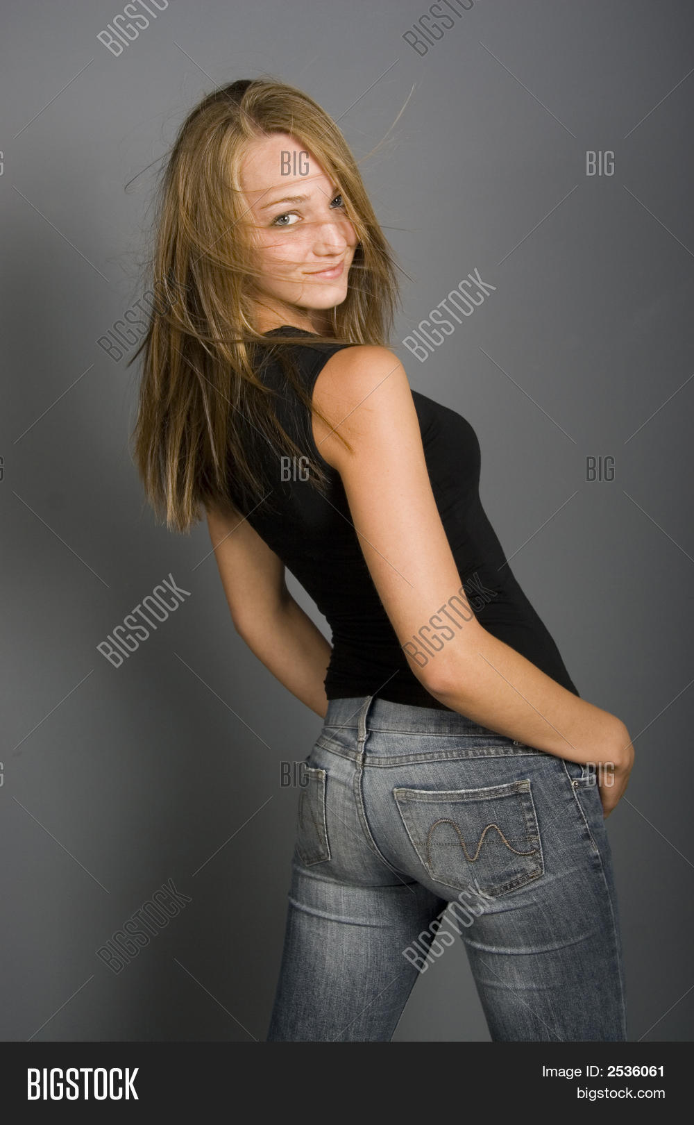 david ricketts add photo pics of women in tight jeans