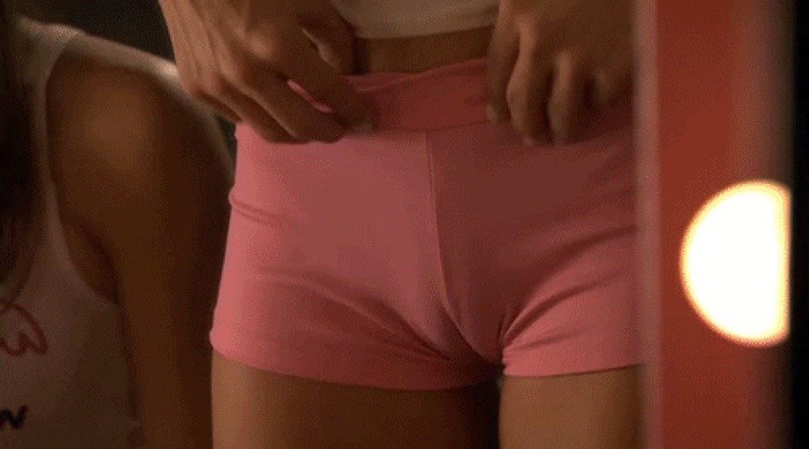 chris oquin recommends Best Cameltoe Pics Ever