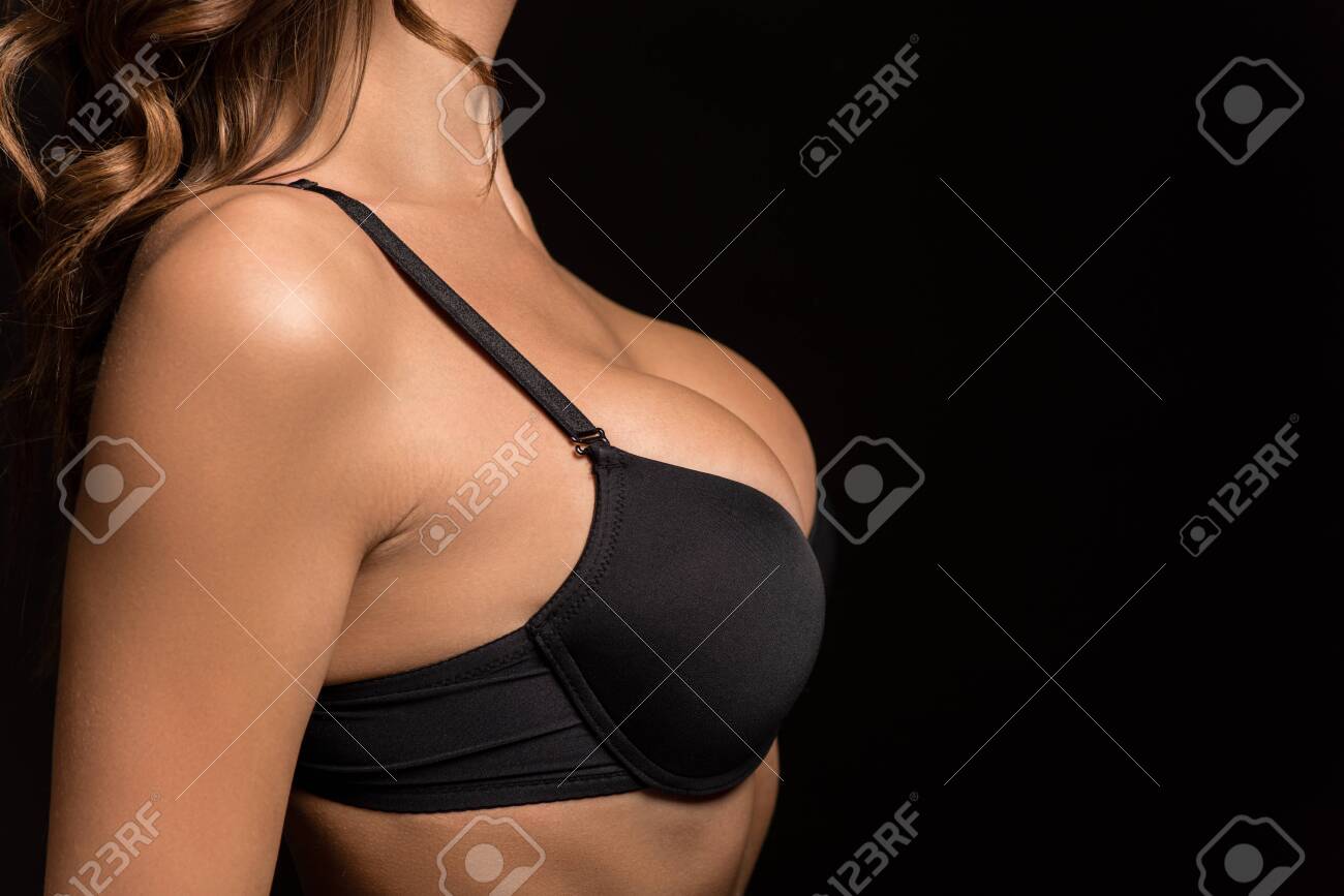 ali hamidavi recommends big tits side boob pic