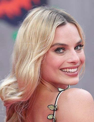 chris yard recommends margot robbie butt pic