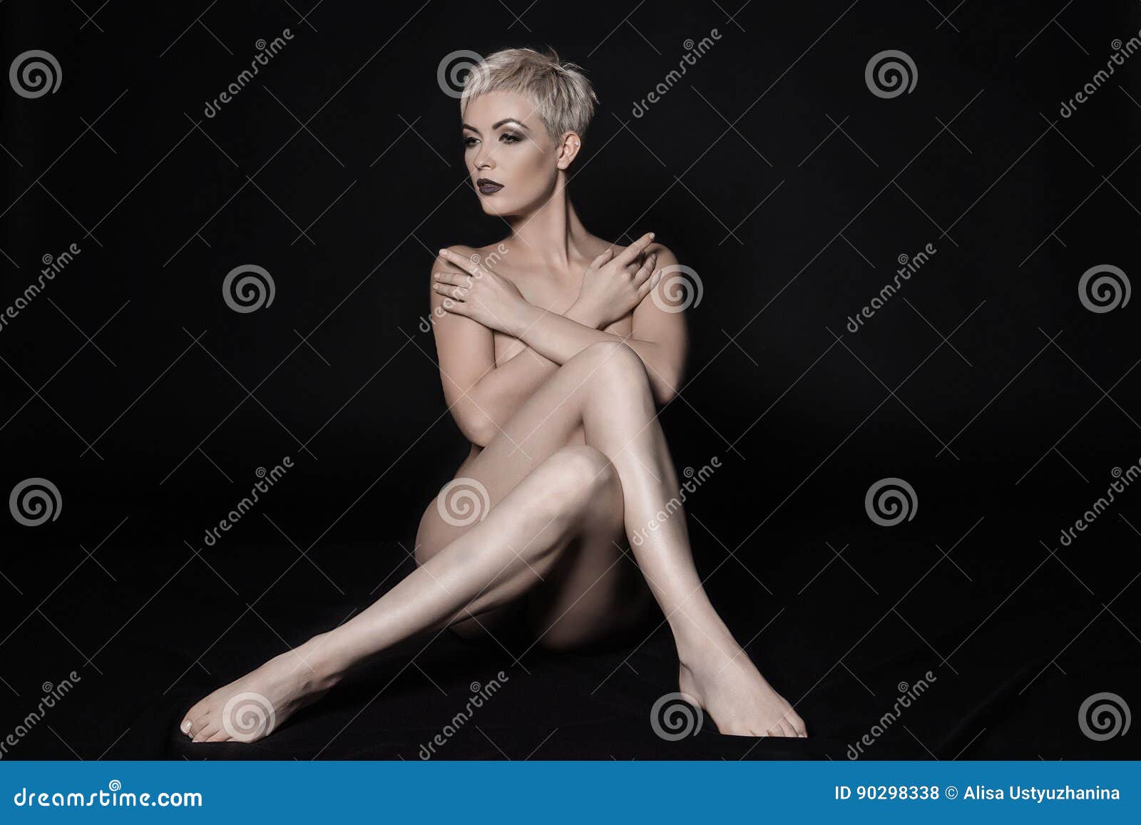 bernardina whited recommends Nude Women With Beautiful Legs