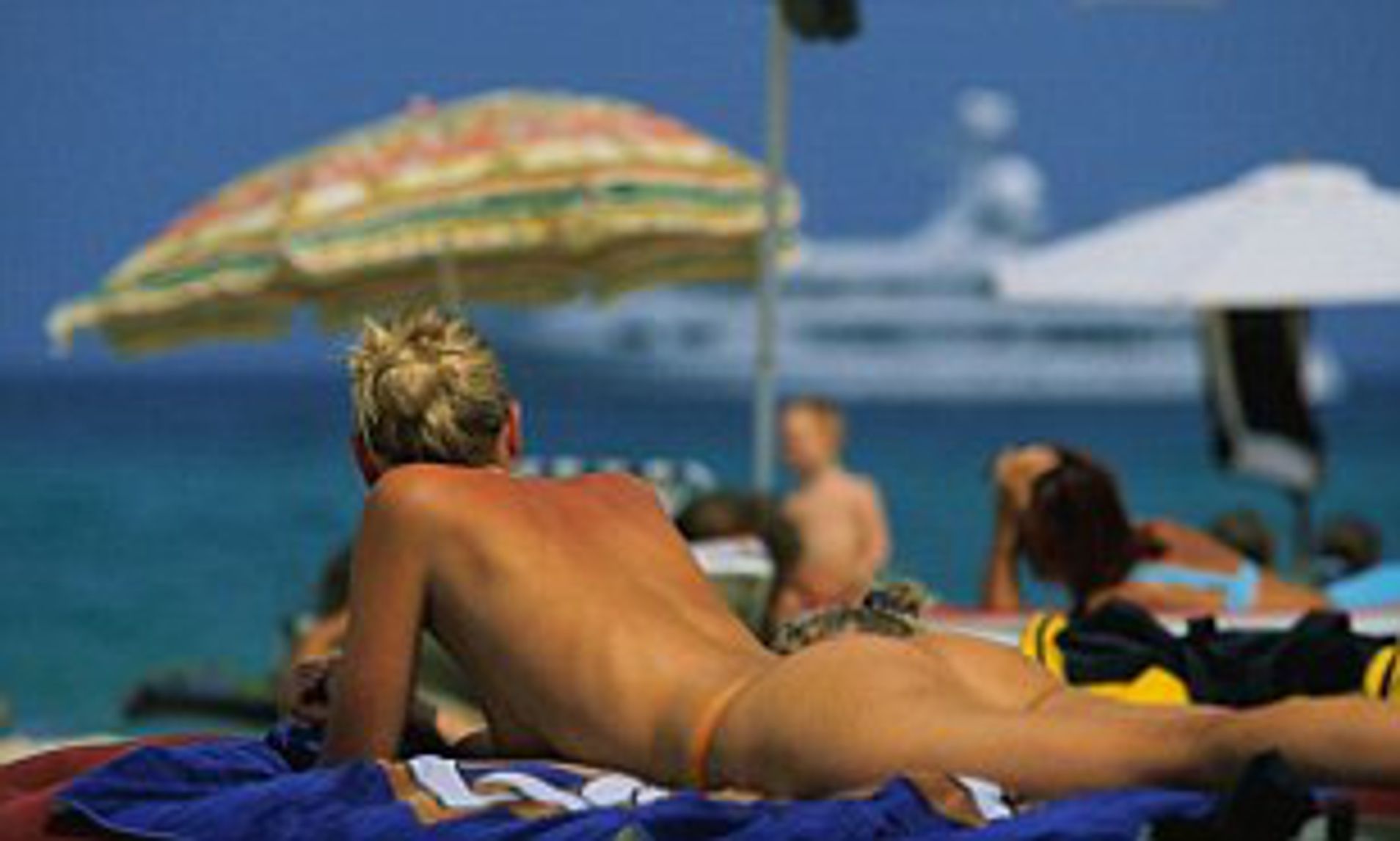 Sunbathing Nude On South Beach Porn queen elsa