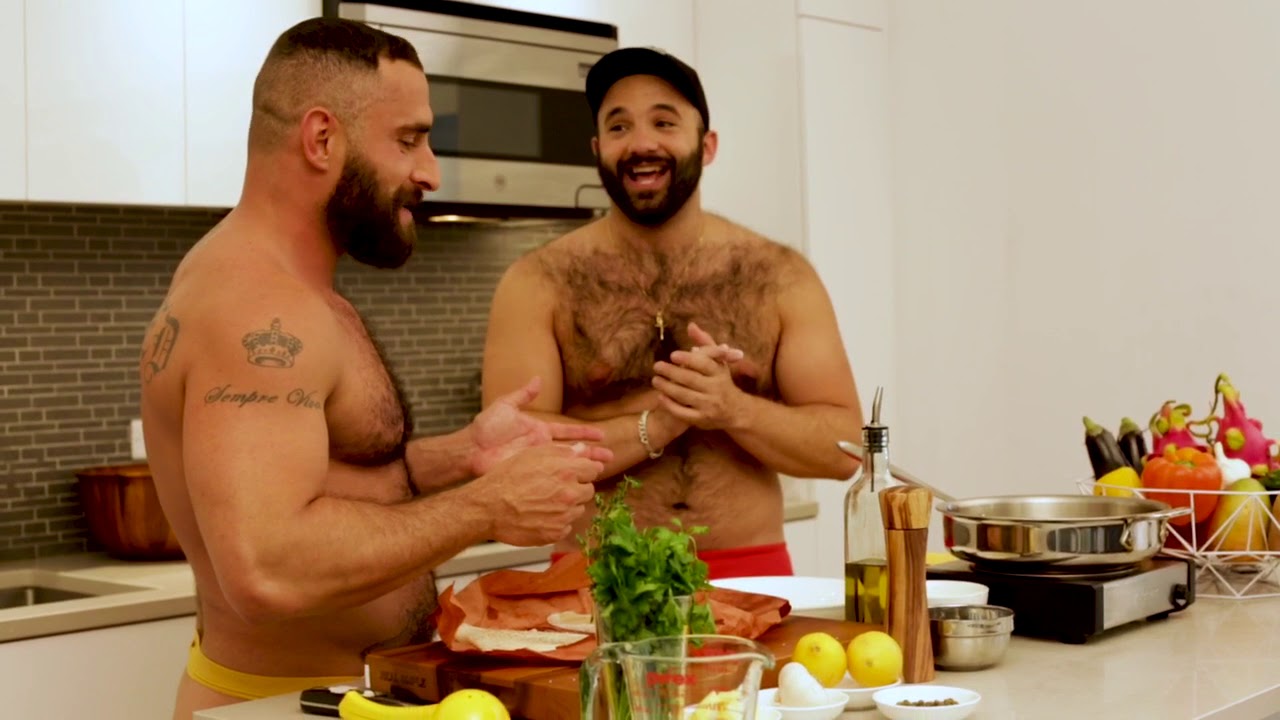 chad plater recommends Bear Naked Chef