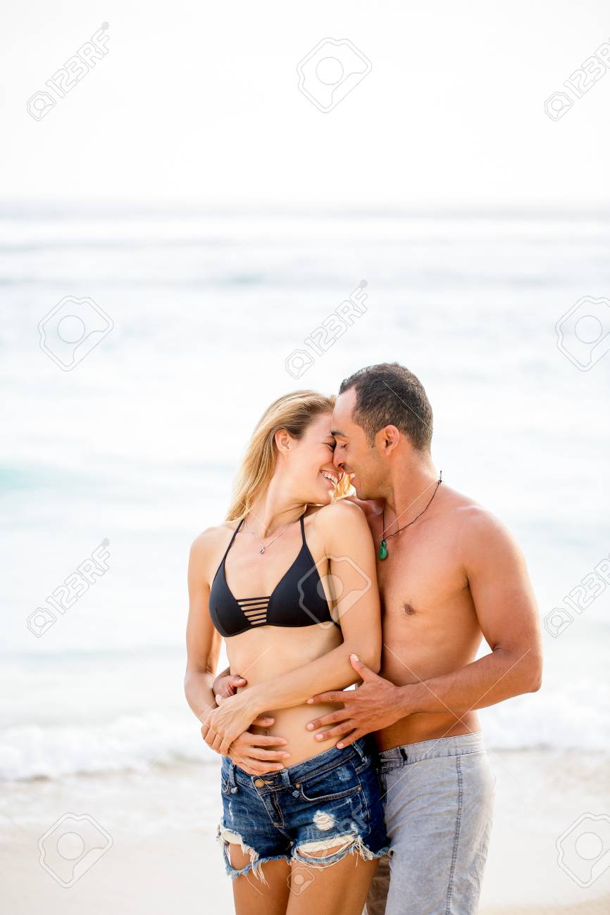 Best of Couples kissing on the beach