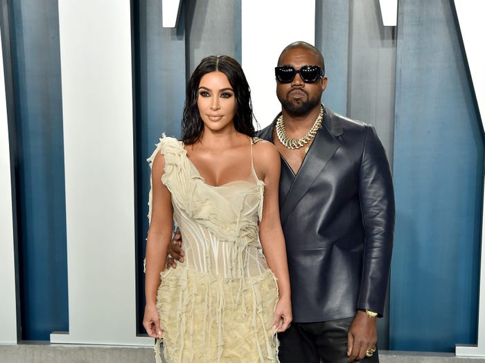 Kim Kardashian Ray J Sextape thru dress