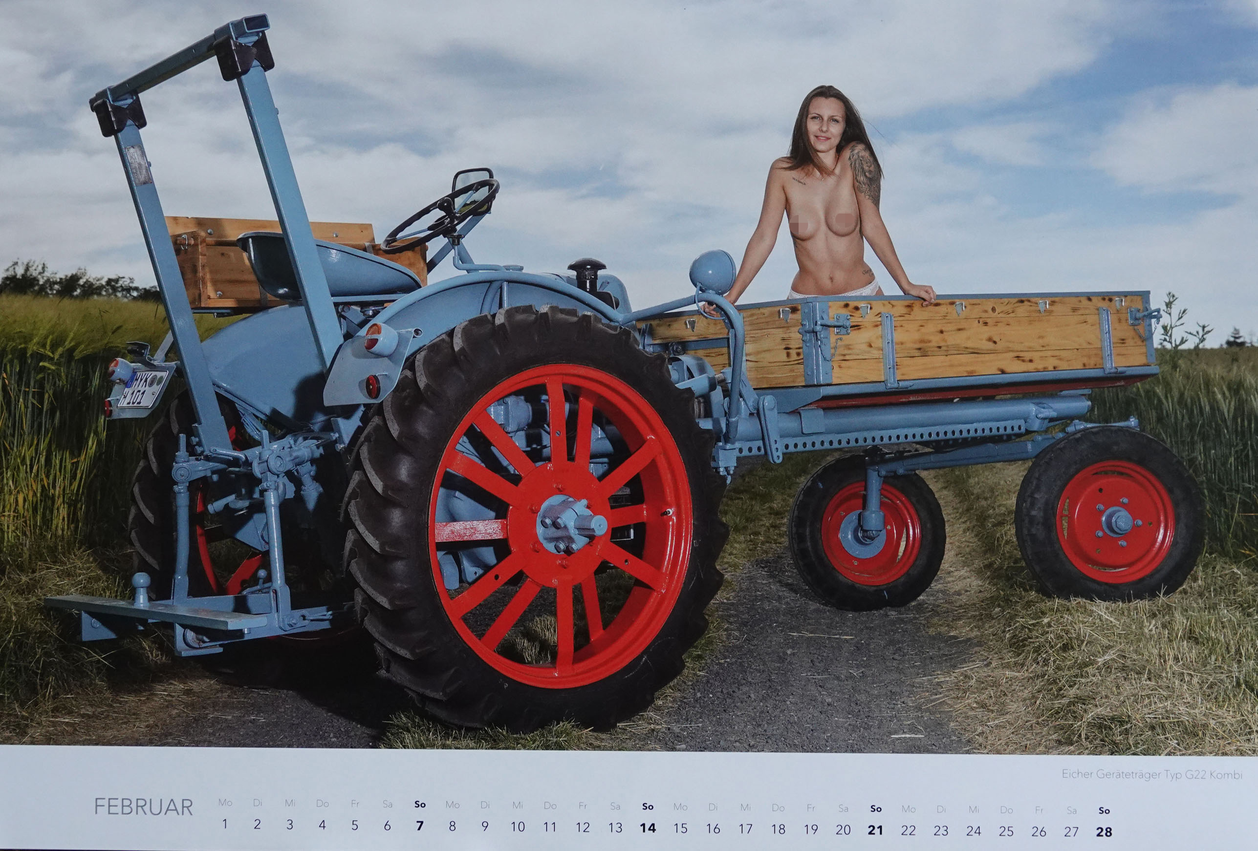 amy bibby recommends Topless On The Farm