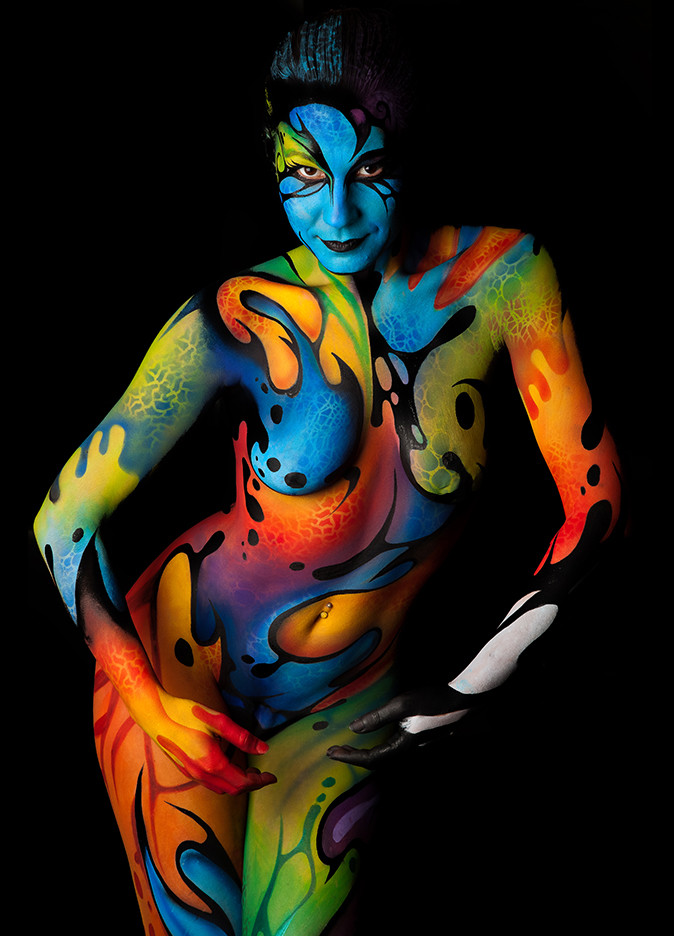 Best Female Body Painting Photos for rent