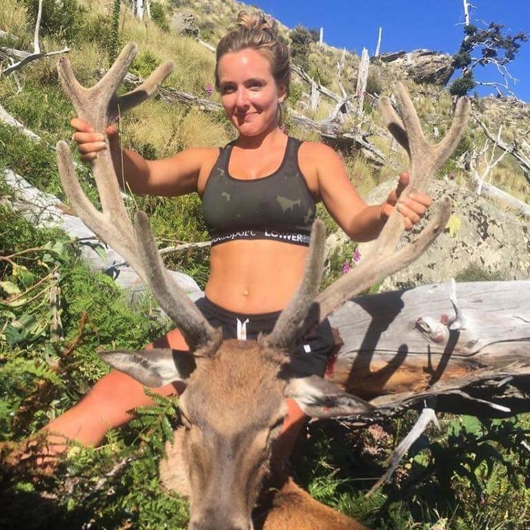 Best of Hot girl deer hunting