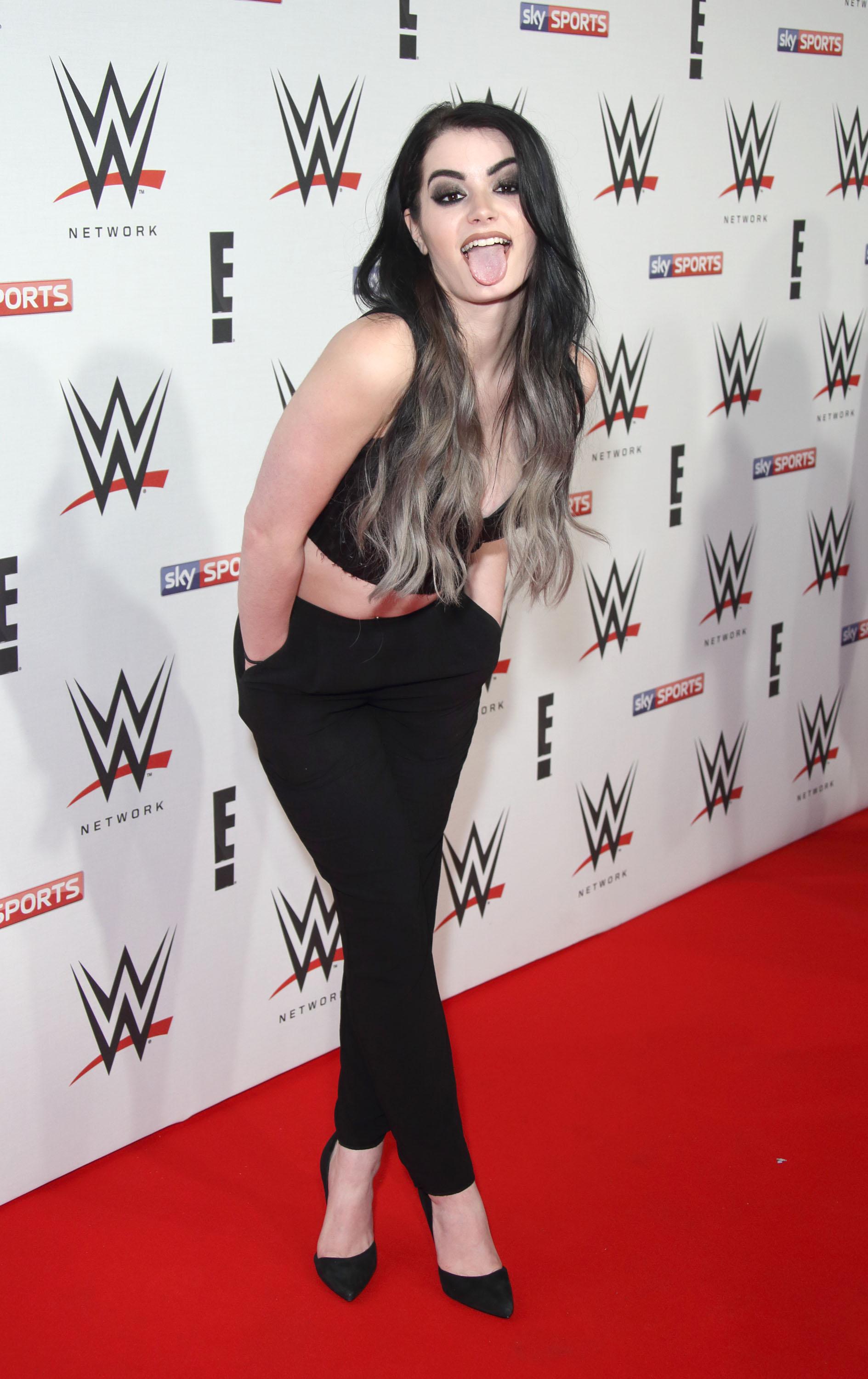 april quibuyen recommends wwe paige nude leaked photos pic