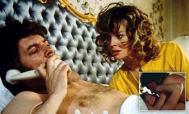 Donald Sutherland Sex Scene com atl