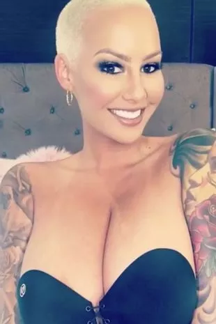 andy eisenman recommends amber rose strapless bra pic