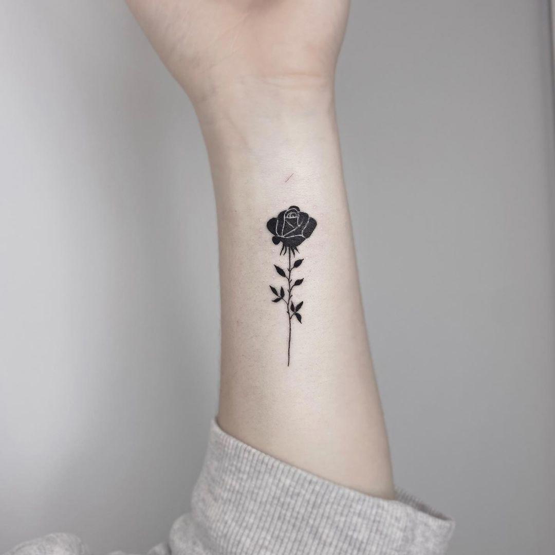 dimas indra recommends Rosas Negras Tattoo