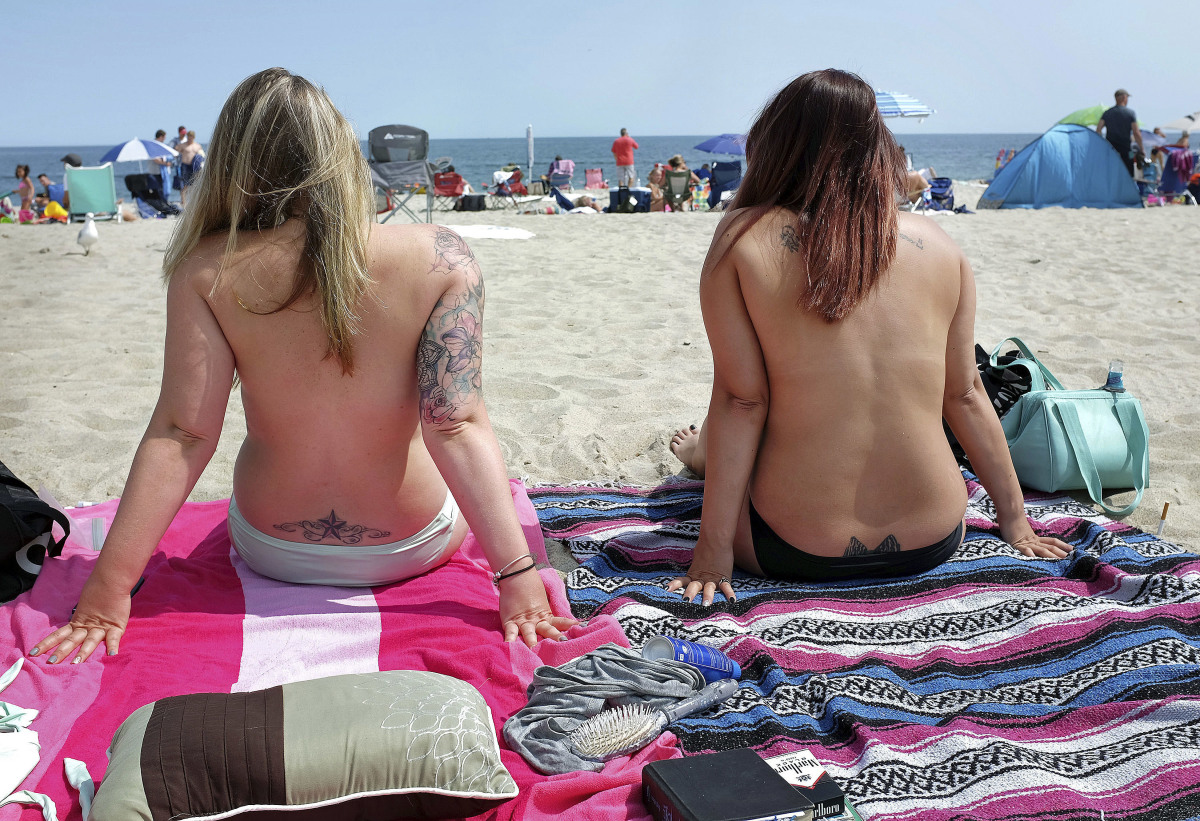 Best of Amateur topless beach