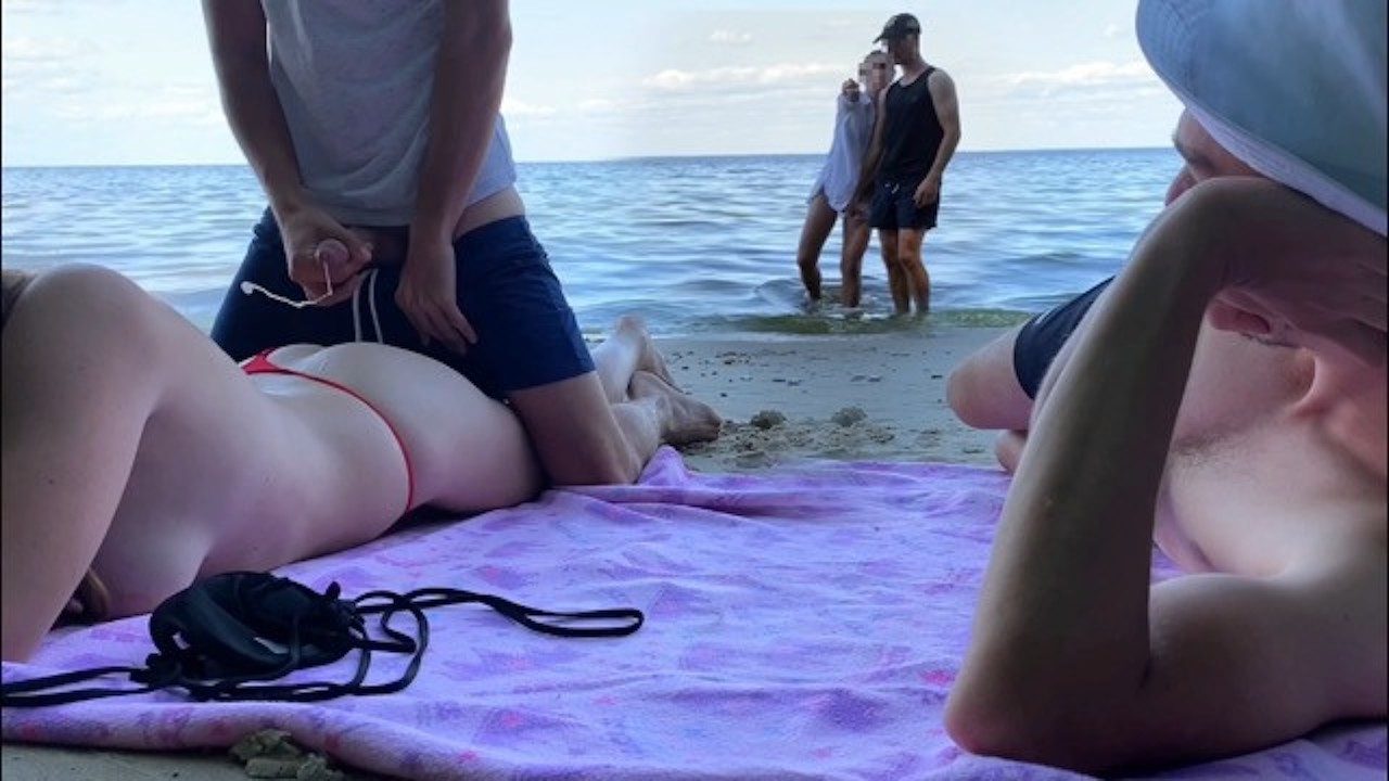 david chinyama recommends Beach Fun On Porn Hub