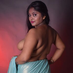 brandi bowens recommends nikita gokhale nude pic