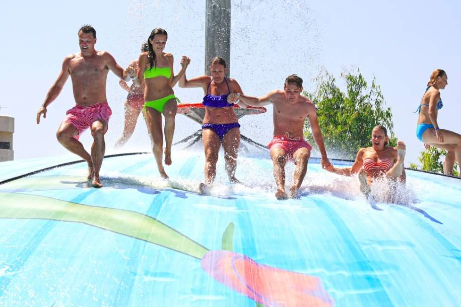Best of Top falls off at water park