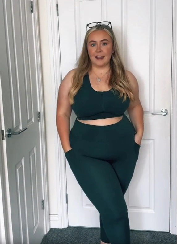 Chubby Girl In Yoga Pants antonio sex