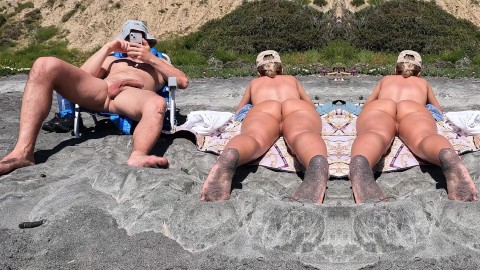 brenda lebouthillier recommends couple on beach porn pic