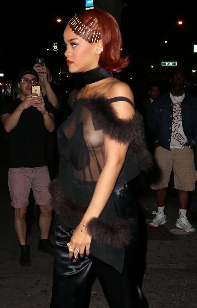 Rihanna Boob Pics pies xxx