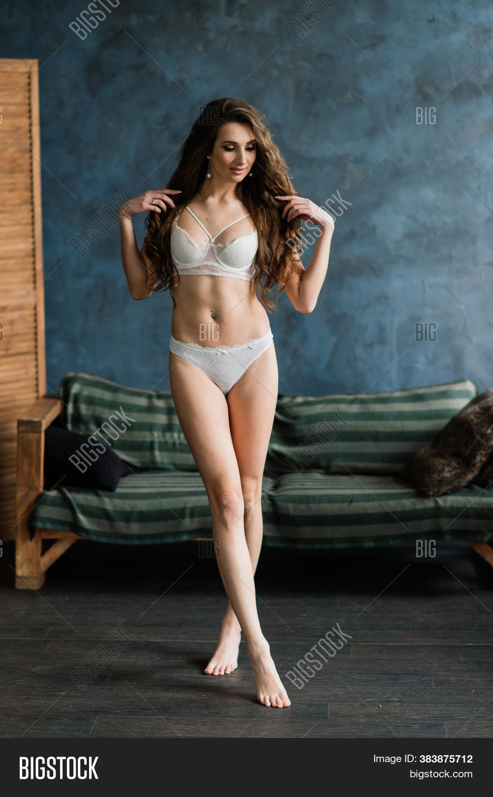 brett udy add big beautiful women in lingerie photo