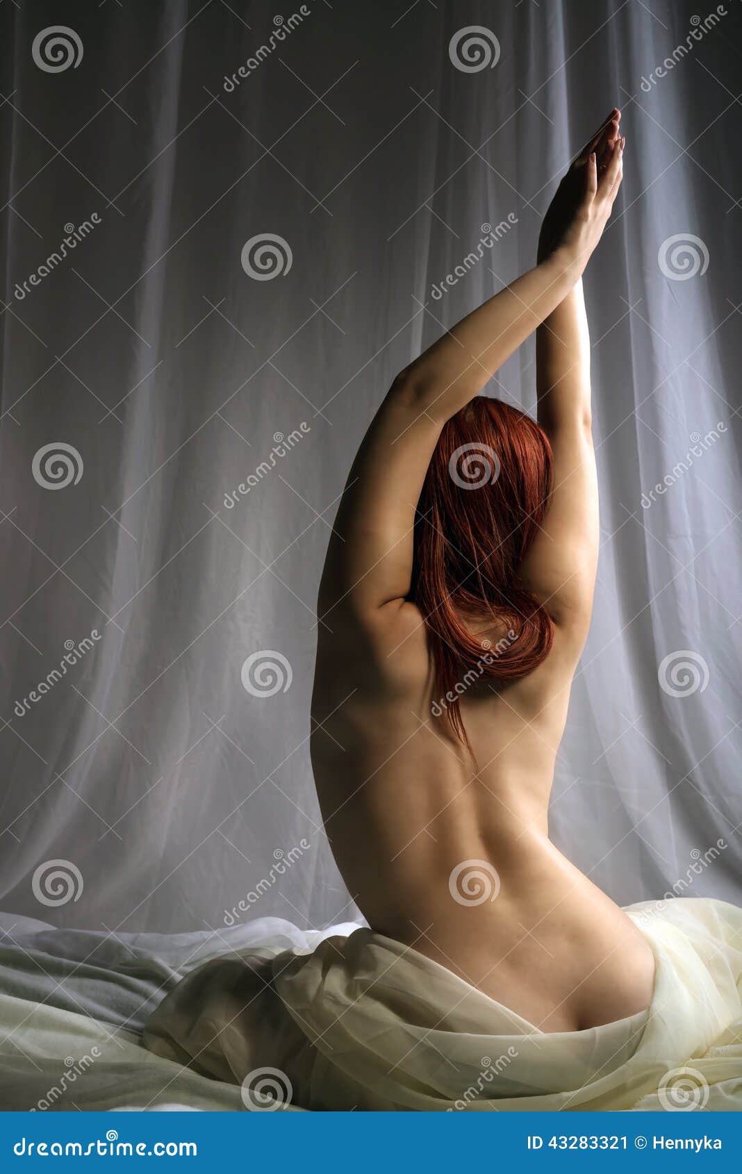 Girls Naked On Bed pornstar porn