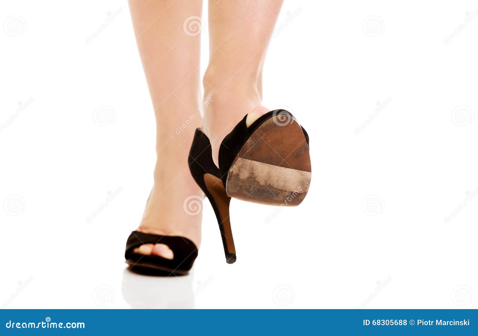 badrul muzaffar share hard high heel trample photos