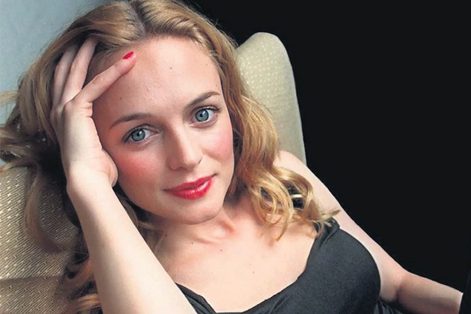 Heather Graham Face Sitting pic download
