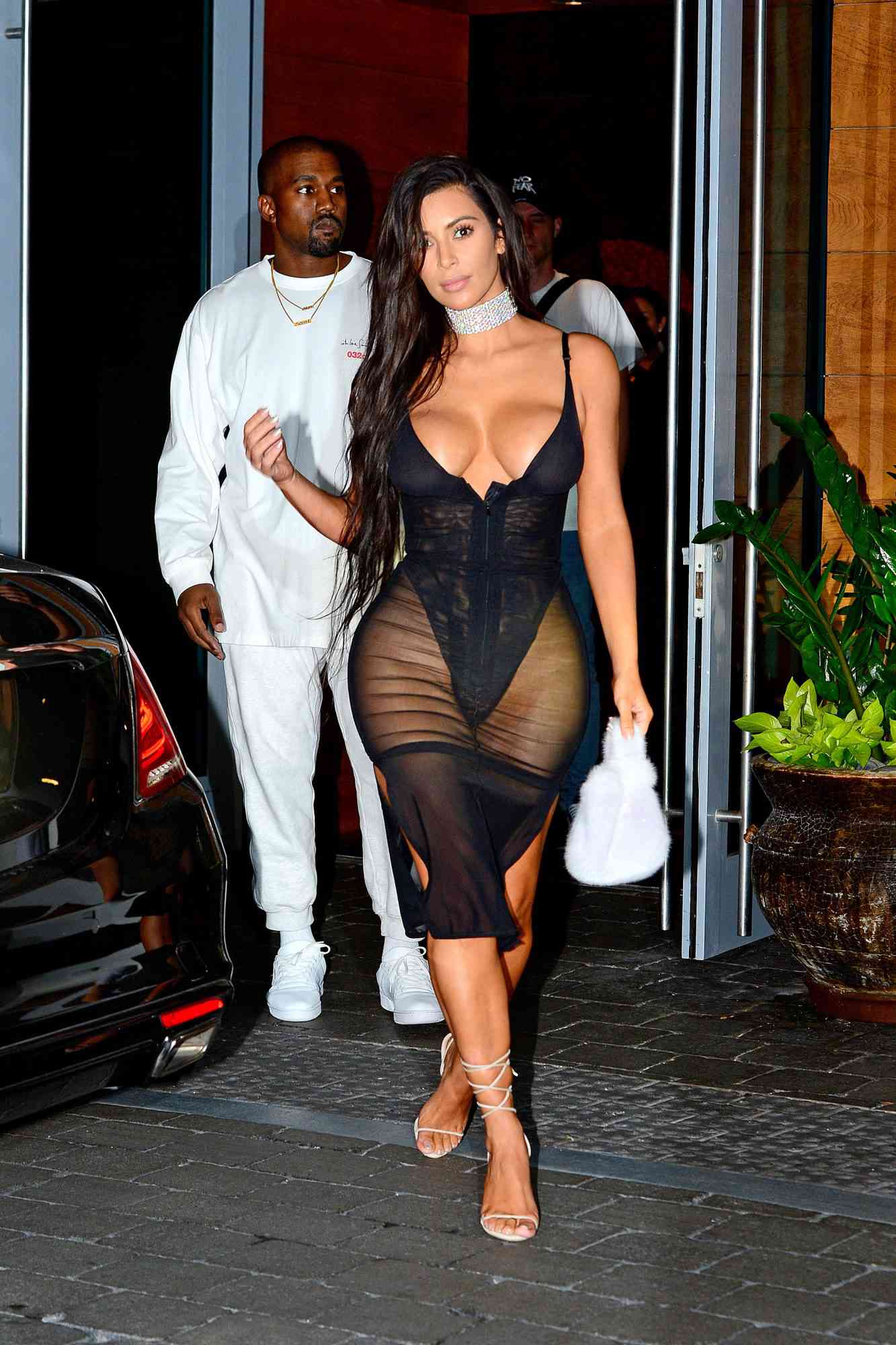 Best of Kim kardashian huge tits