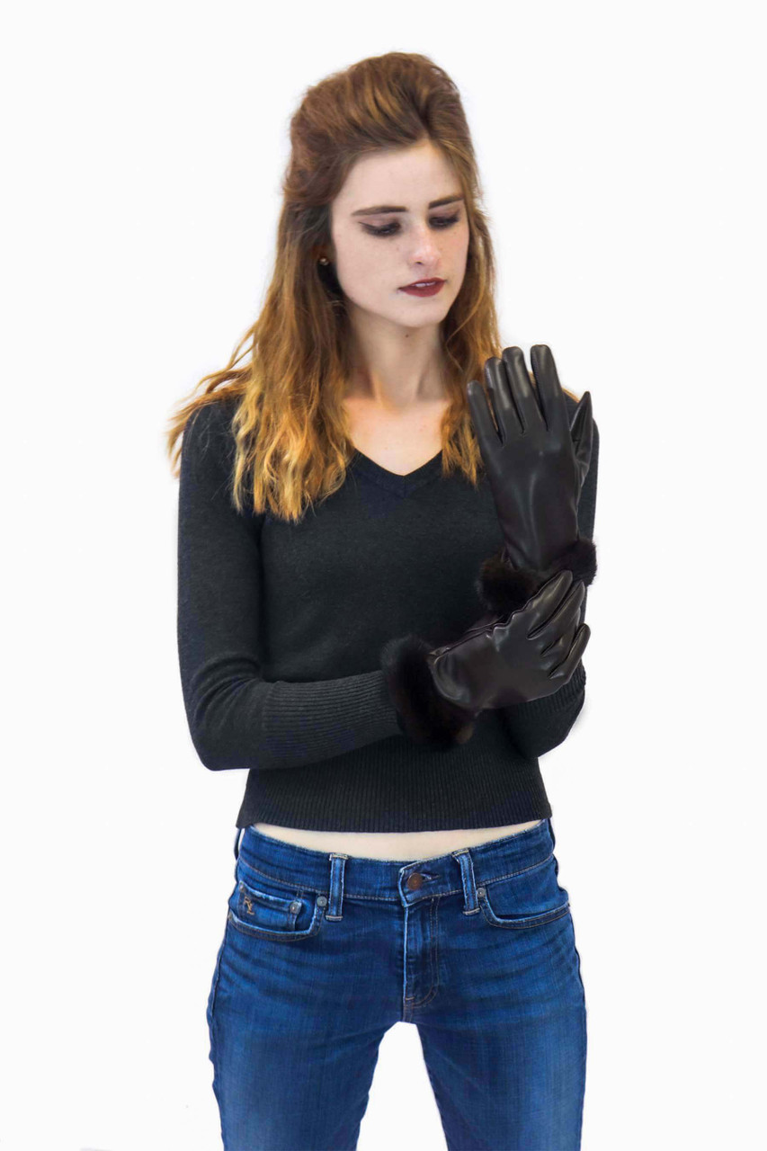 annemie cornelis recommends Ladies Wearing Leather Gloves