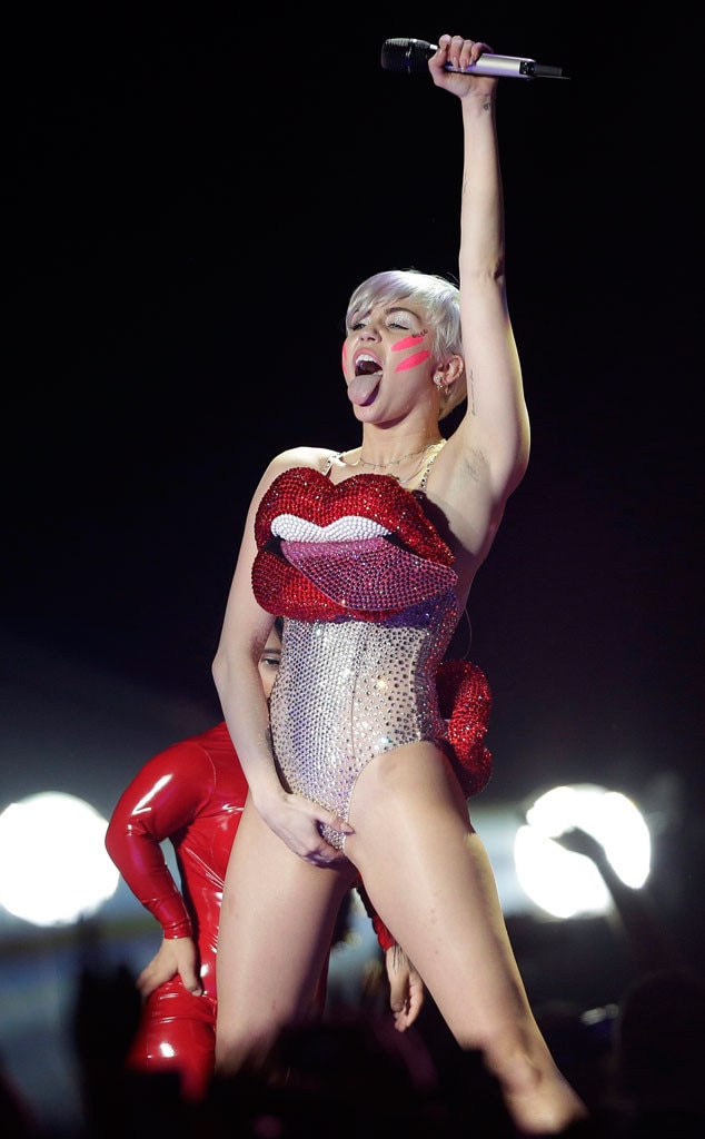 andy palacios share miley cyrus camel toe pictures photos