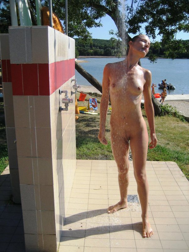 david r park recommends nude public shower pic