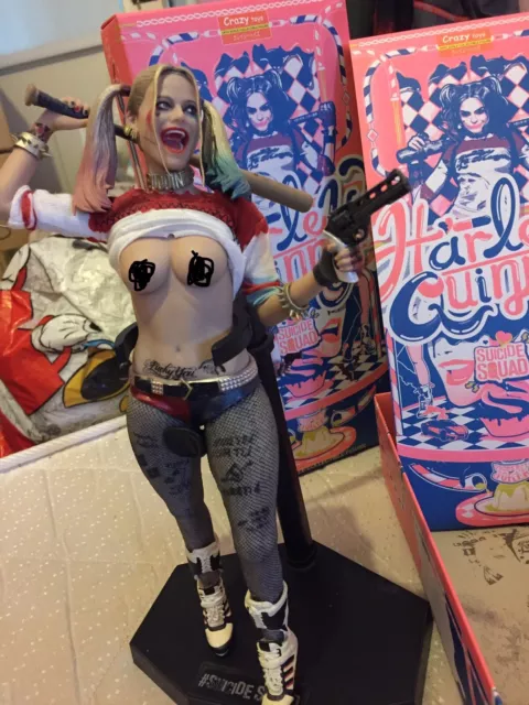 suicide squad harley quinn boobs