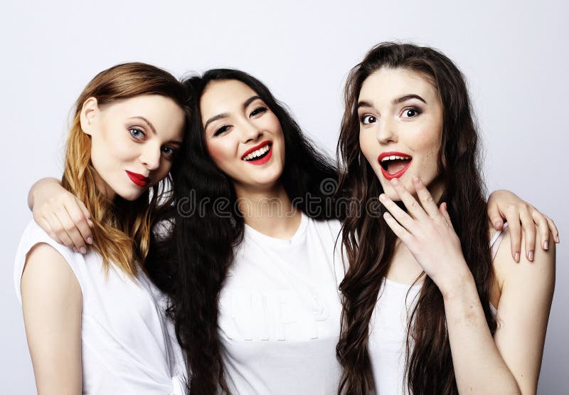 daniel lennon add three girls three facials photo